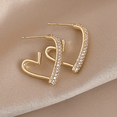 Trendy Lovely Heart Shaped with Rhinestone Shining Ear Studs Korean Earring for Girls