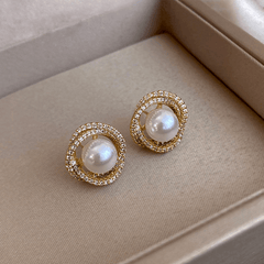 Retro White Pearl Earrings with Diamond Inlaid Mesh Spiral Pearl Stud Korean Earrings