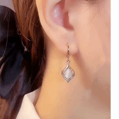 Luxury Gold Lightweight Teardrop Diamond with Opal Stone Fashion Korean Earring