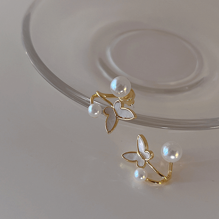 Korean Small White butterfly with Pearl Elegant Stud Fashion Earrings