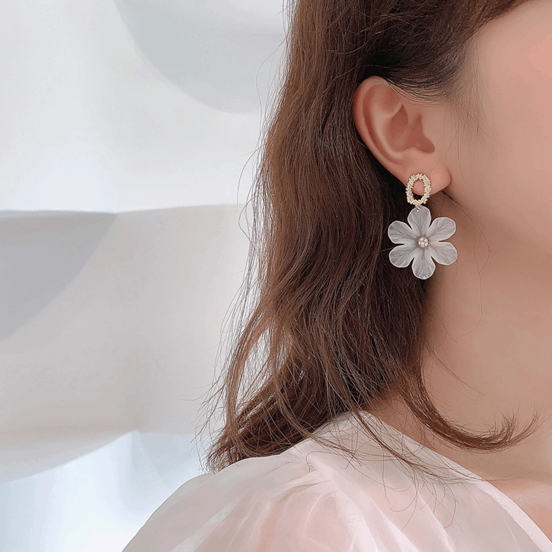 Simple Metal White Flower with zircon Drop Korean Earrings for Women