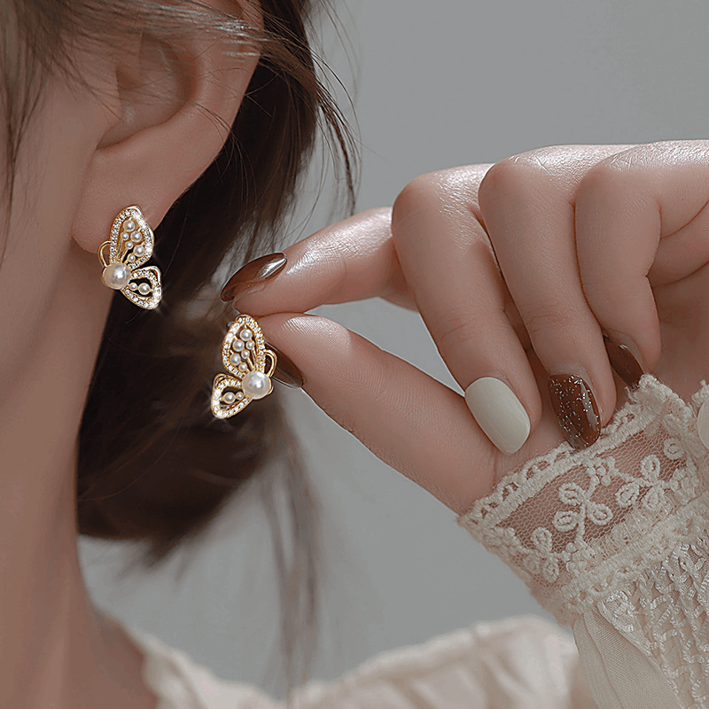 Trendy Golden Beaded Butterfly with Pearl Stud Korean Fashion Earrings with s925 needle