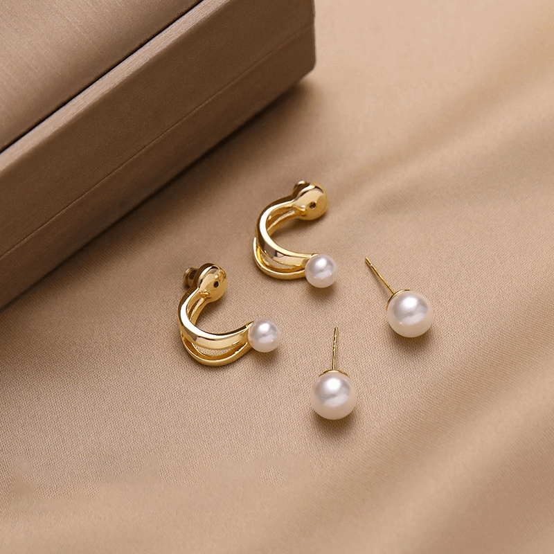 Simple Retro Light Metal Pearl Golden Stud Korean Earrings for Girls