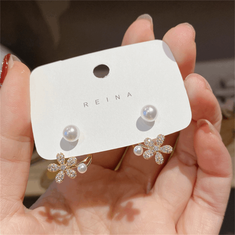Luxury Rhinestone Flower with White Pearl Elegant Stud Korean Earrings for Women