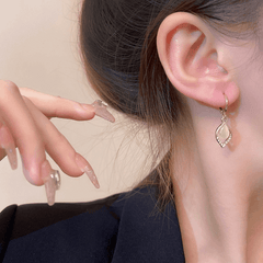 Luxury Gold Lightweight Teardrop Diamond with Opal Stone Fashion Korean Earring