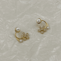 Luxury Rhinestone Flower with White Pearl Elegant Stud Korean Earrings for Women