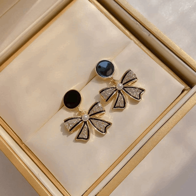 Korean Black Bow Stud Earrings Light Luxury Design with Sparkles Bowknot Fashion Earrings for Women
