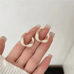 French Circle White Irregular Twisted Round Enamel Style Korean Fashion Earring