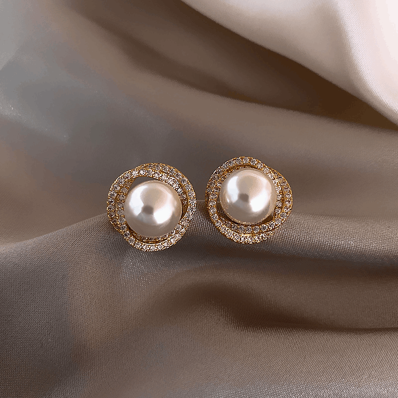 Retro White Pearl Earrings with Diamond Inlaid Mesh Spiral Pearl Stud Korean Earrings