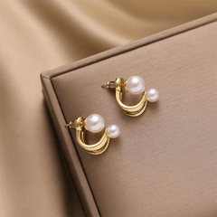 Simple Retro Light Metal Pearl Golden Stud Korean Earrings for Girls