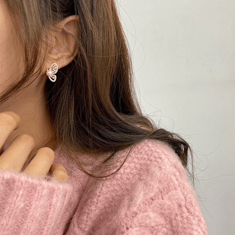 Trendy Golden Beaded Butterfly with Pearl Stud Korean Fashion Earrings with s925 needle