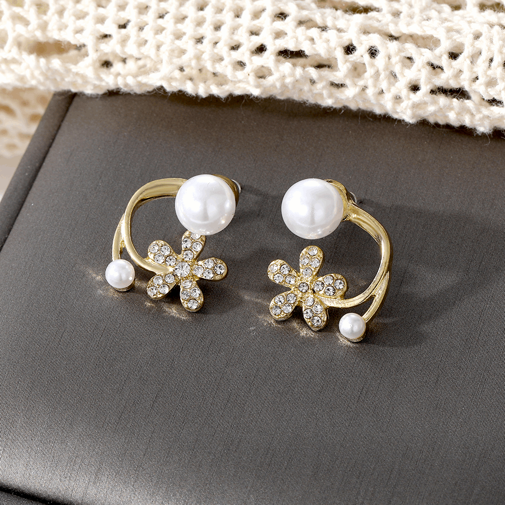 Luxury Rhinestone Flower with White Pearl Elegant Stud Korean Earrings for Women