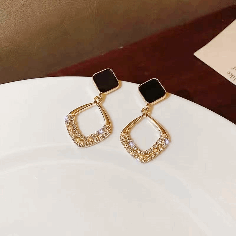 Square Stud Earrings Black Enamel Gold Plated Hollow Pendant with Rhiestone Fashion Korean earring