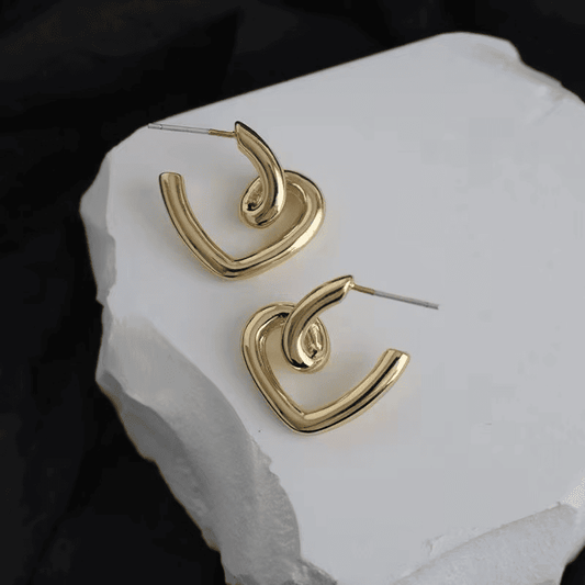 Golden Twisted Heart-shaped Personalized Love Stud Korean Earring