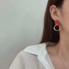 Fashionable and Minimalist Red Light Luxury Style Golden Matte Wave Curved Metallic Korean Earrings