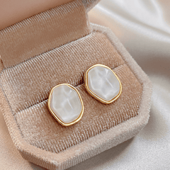 Latest Trendy Irregular Geometric White Color Water Ripple Studs Fashion Korean Earrings for Girls
