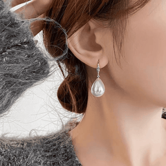 Retro Water Drop Pearl Design with Gold Plated Hook Teardrop Dangle Korean Drop Earrings