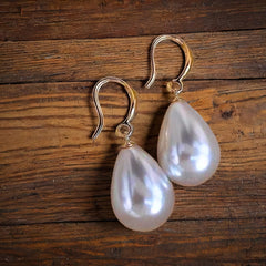 Retro Water Drop Pearl Design with Gold Plated Hook Teardrop Dangle Korean Drop Earrings