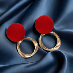 Fashionable and Minimalist Red Light Luxury Style Golden Matte Wave Curved Metallic Korean Earrings