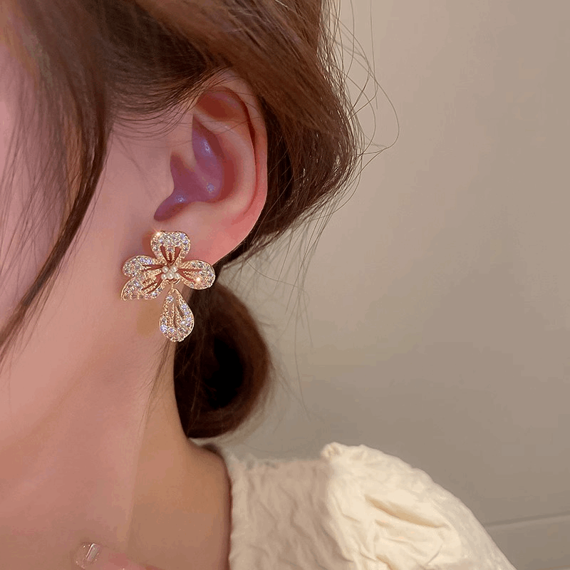 Exaggerated Rhinestone Sparking Flower Earrings Elegant for Women Korea New Design Fashion earring