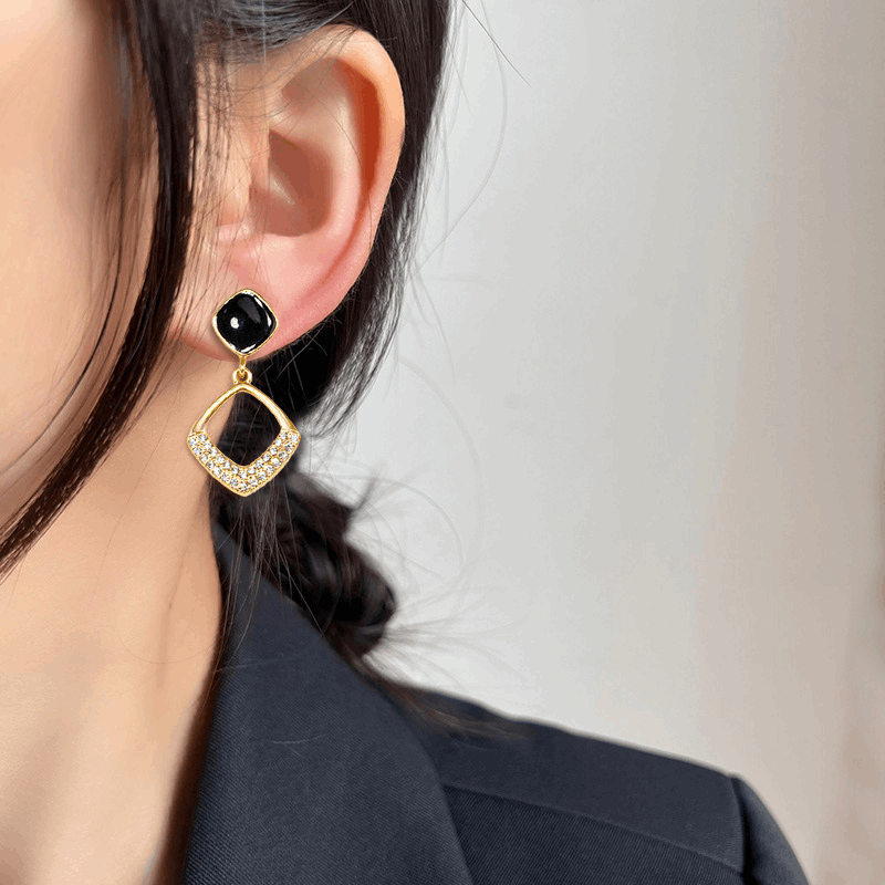 Square Stud Earrings Black Enamel Gold Plated Hollow Pendant with Rhiestone Fashion Korean earring