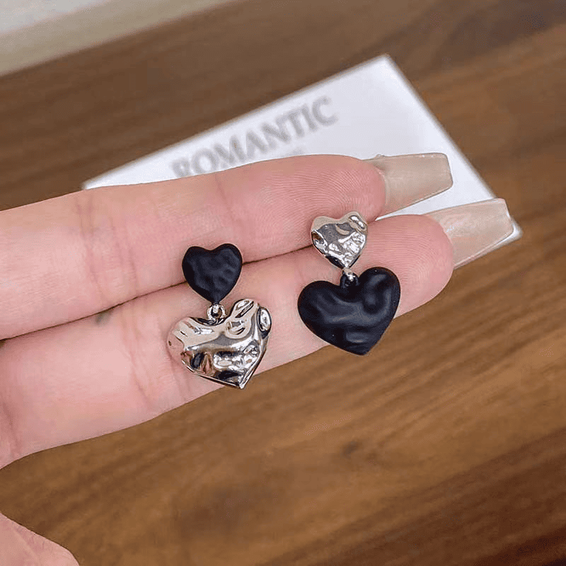 Black Texture Love Asymmetrical Luxury Double Heart Drop Korean Stud Earrings for Girls