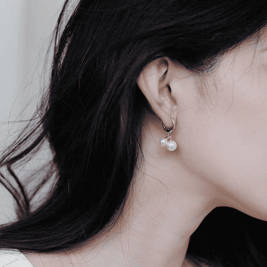 Elegant Double White Pearl Minimalist Gold Hoop Korean Earrings with Dual Pearl Charm for Women