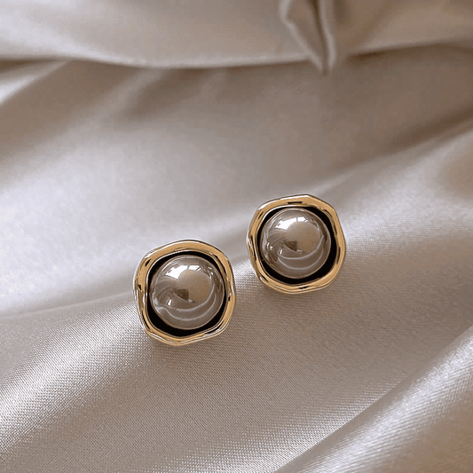 New Stylish Simple Grey Imitation Pearl Retro Light Stud Korean Earring for Girls