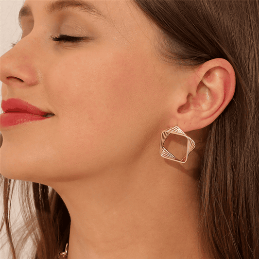 Korean Minimalist Classic Gold Square Earrings Geometric Twisted Wire Hoop Studs Earrings for Women