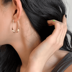 Classical Lightweight Twisted Oval Shaped Golden Korean Style Hoop Earrings for Girls