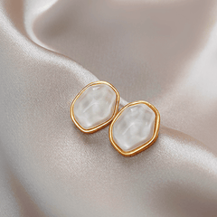 Latest Trendy Irregular Geometric White Color Water Ripple Studs Fashion Korean Earrings for Girls