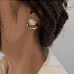 Vintage Golden Irregular Hollow Geometric Shaped With Simple white Pearl Stud Korean Earrings for Women